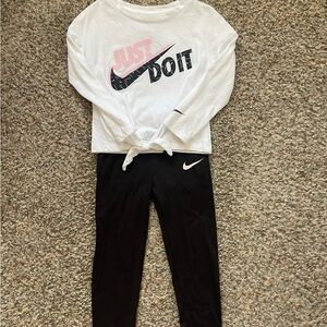 Nike Black and White Leggings Athletic Comfort
